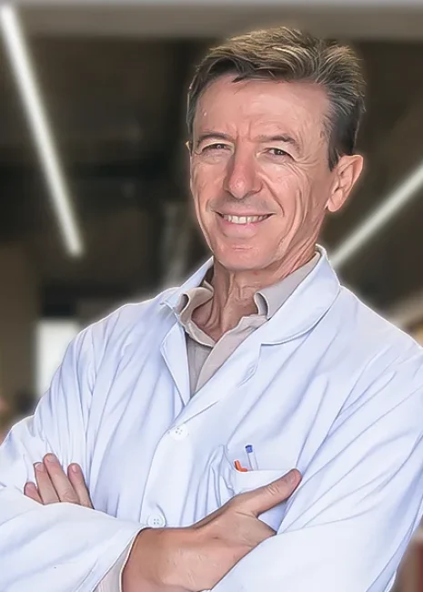 farmaceutico alberto en farmacia yanguas en pamplona